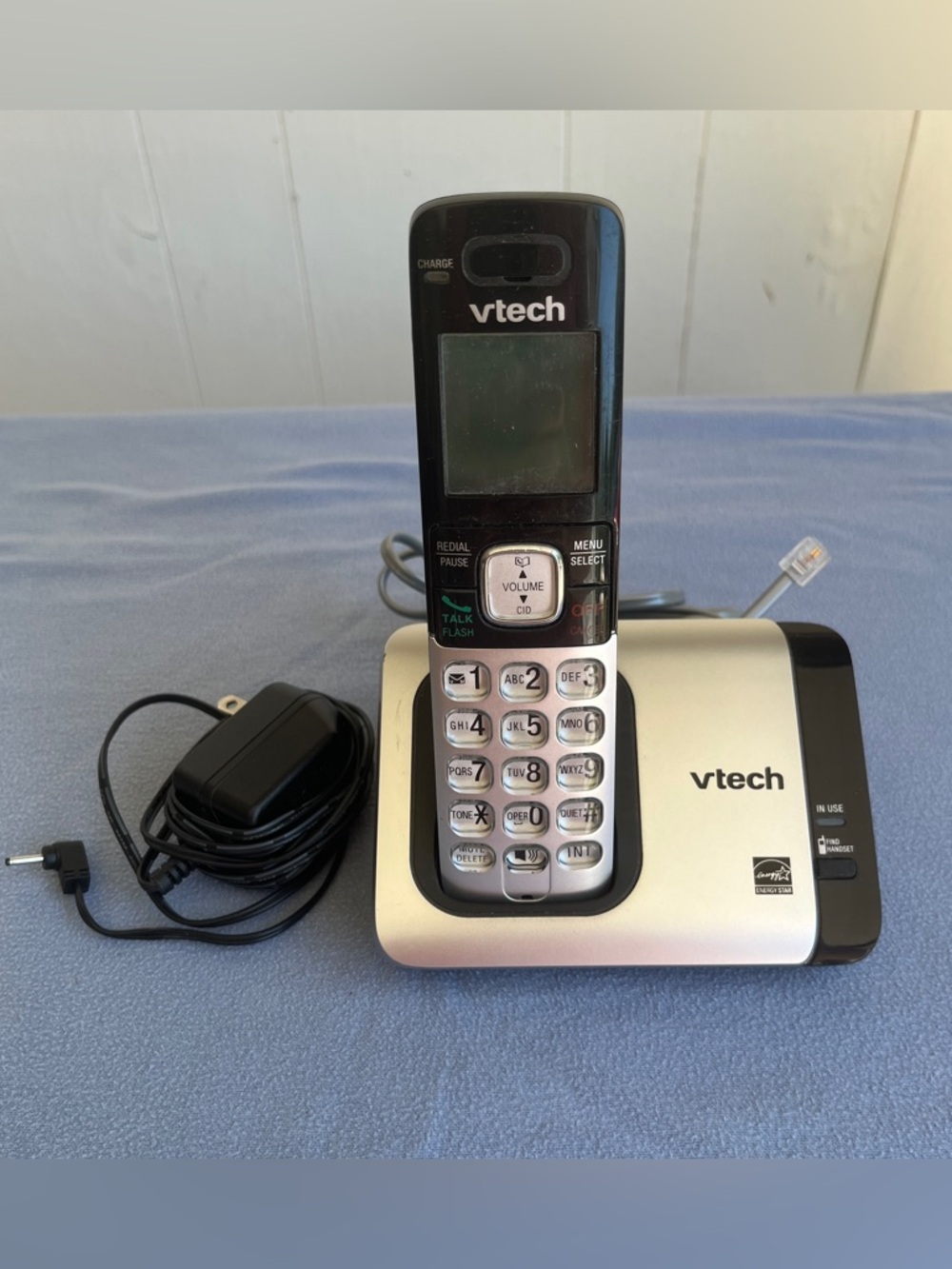 VTech CS6519 DECT 6.0
Cordless Phone w/ 1 Handset, LCD, Speakerphone